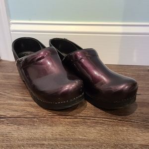 Purple Dansko's
